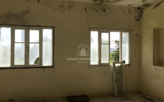 Terrain à la Vieille Montagne (Tanger)