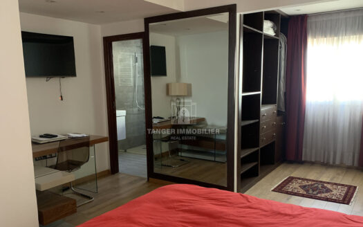 Bel appartement semi-meublé en centre-ville (Tanger)