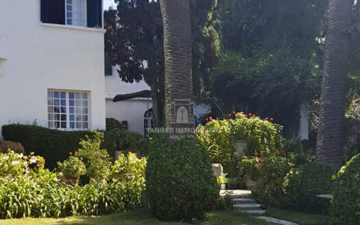 Jolie maison avec jardin à Marshan (Tanger)