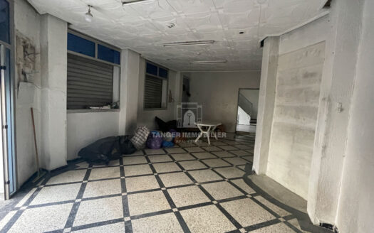 Commerce à proximité de la médina (Tanger)